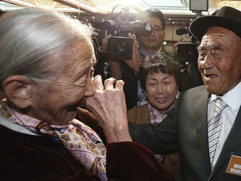 PHOTO:South Korean Lee Soon-kyu, 85, left, meets with her North Korean husband Oh Se In, 83, during the Separated Family Reunion Meeting at Diamond Mountain resort in North Korea, Oct. 20, 2015. 