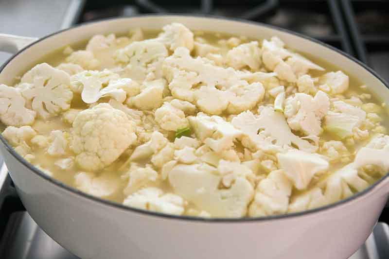 cauliflower-cheddar-soup-method-4