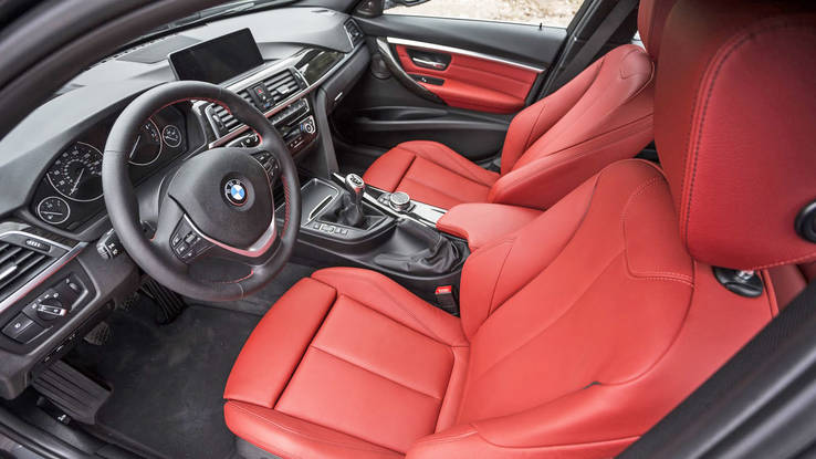 2016 BMW 340i interior