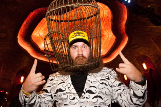 151112_DX_mustache-movember-cage