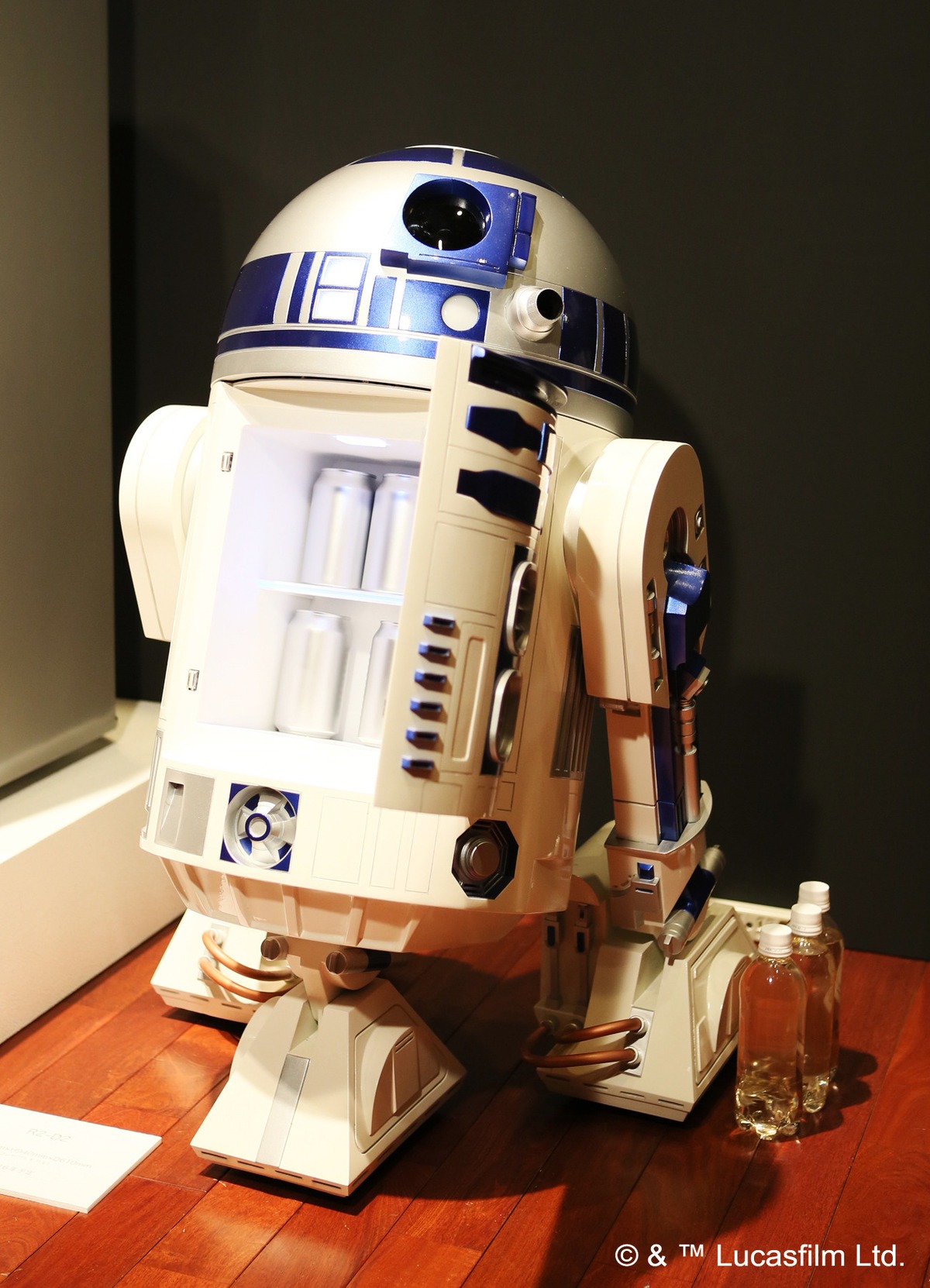 R2-D2 03