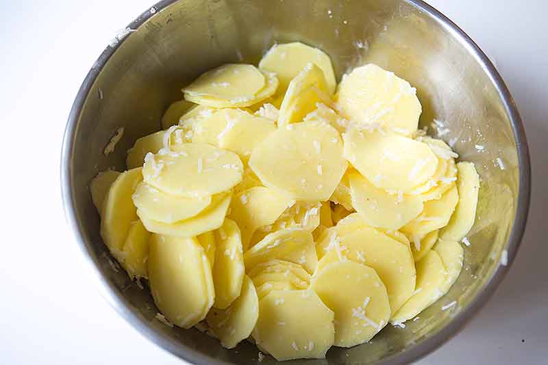 scalloped-potatoes-gruyere-method-1